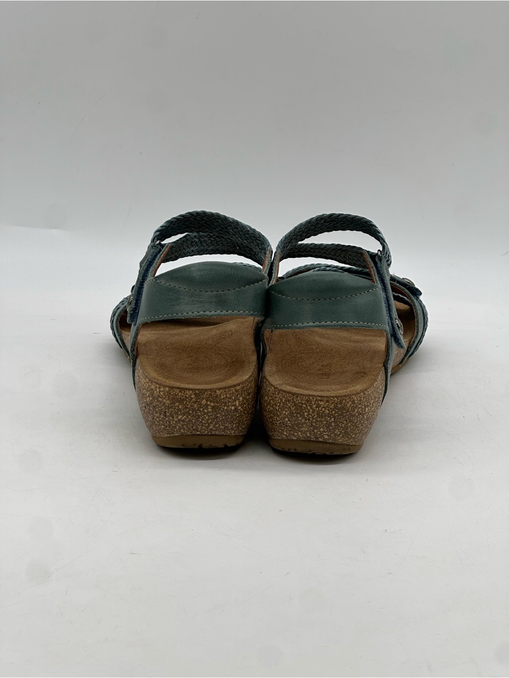 Taos Trulie Sandals. Size 10-10.5 - Picture 5 of 11